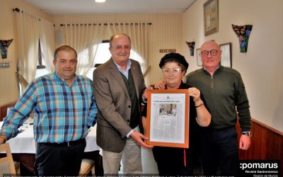 Reconocimiento en el restaurante Sacromonte a tres grandes: Diego Salinas, de CaixaBank, y Antonia Solano, Jefa de Cocina de Sacromonte, y Juan Antonio Martínez, Gerente del Restaurante