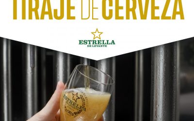 Ester Sánchez, del Gastrobar Pintxame de Cieza, ganadora del “I Concurso Regional de Tiraje de Cerveza Estrella de Levante”