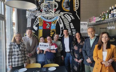 Artistas de ASSIDO decoran el restaurante de la Fundación Pedro Cano, en Blanca