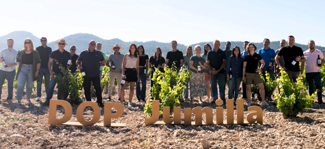 La DOP Jumilla reúne a todas sus bodegas en el 3º capítulo de la campaña Diálogos de Arte & Vino