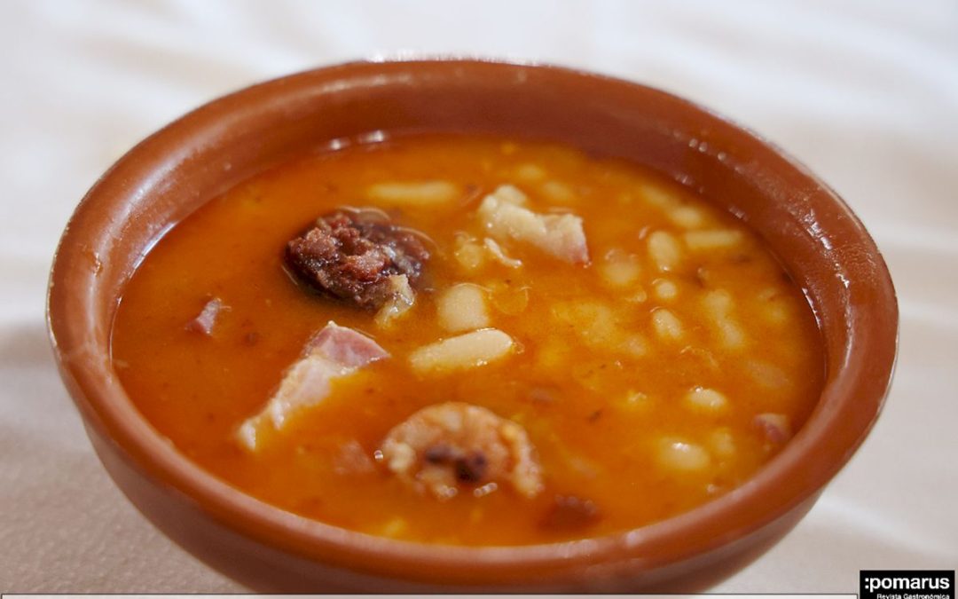 Sabroso menú en el Día del Gourmet “ASTURIANA”, en C.D.S.C.A. Oficiales Cartagena