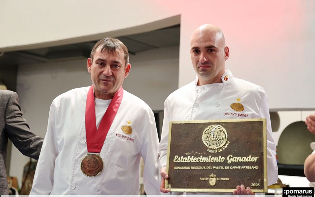 José Antonio Jiménez, de la Confitería Jiménez, se corona como ganador del VI Concurso Regional del Pastel de Carne Artesano