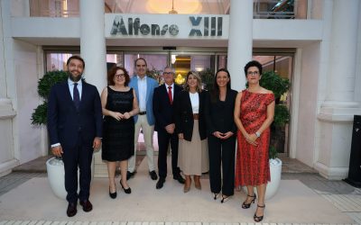 El Hotel Sercotel Alfonso XIII celebra medio siglo como parte de la historia de Cartagena